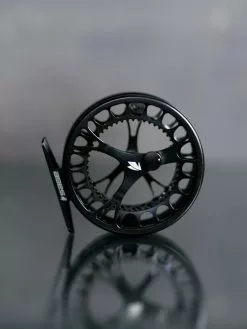 Sage Click Fliegenrolle Black